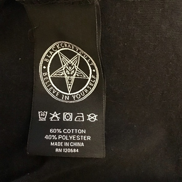 Hot Topic Small BlackCraft Top Skull Hook & Eye Closure Tattoo Women’s Shirt - Picture 8 of 9